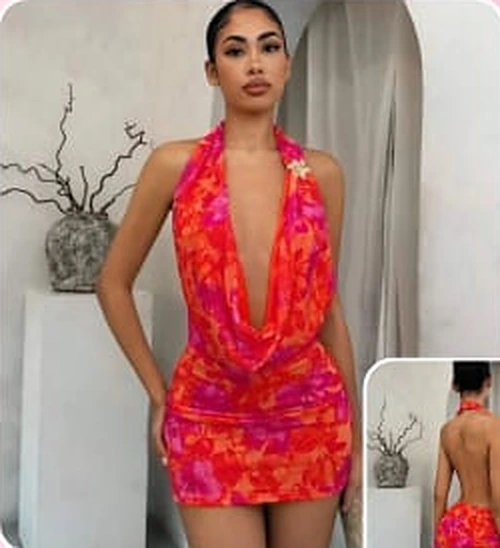 Vestido con escote profundo