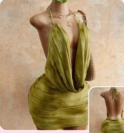 Vestido con escote profundo